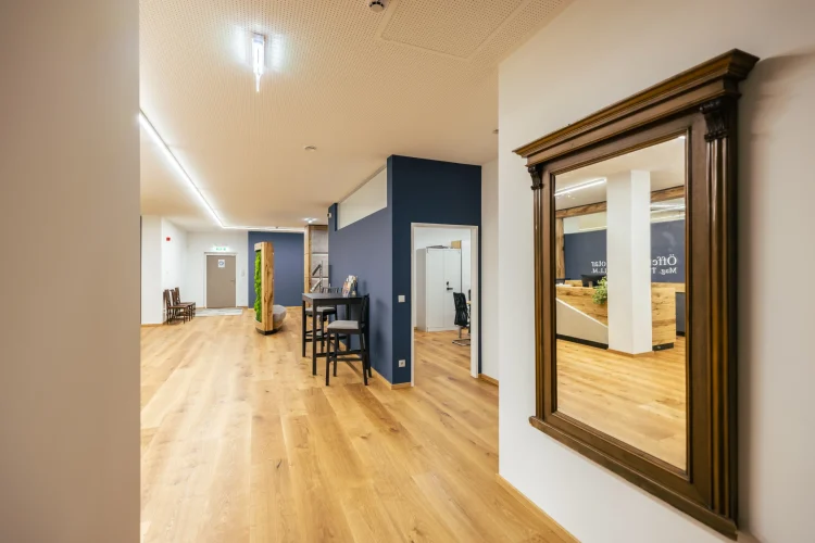 Noter Prets Büro Seitenansicht